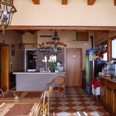מסטרה Hotel Villa Sara מראה חיצוני תמונה
