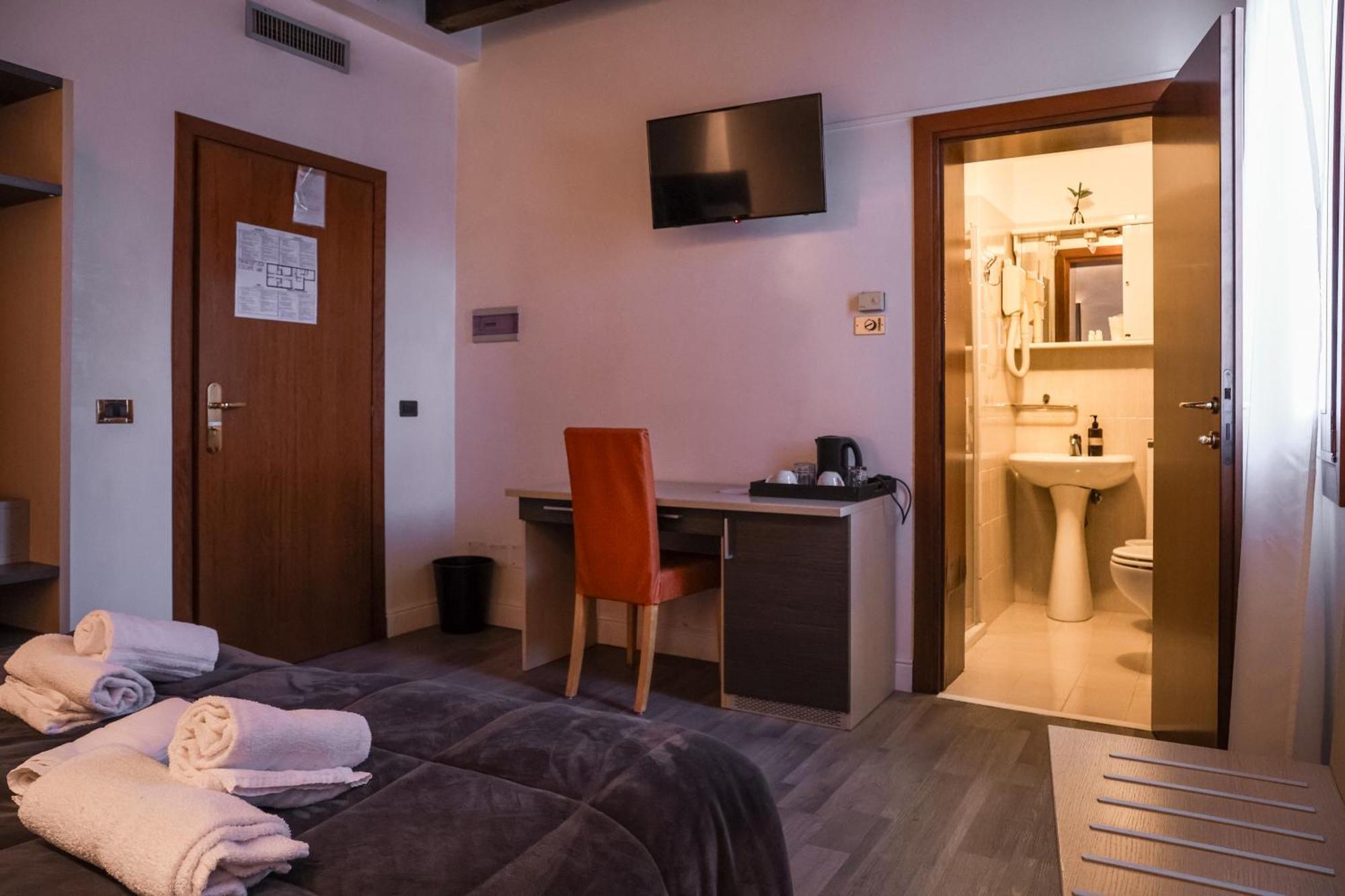 מסטרה Hotel Villa Sara מראה חיצוני תמונה