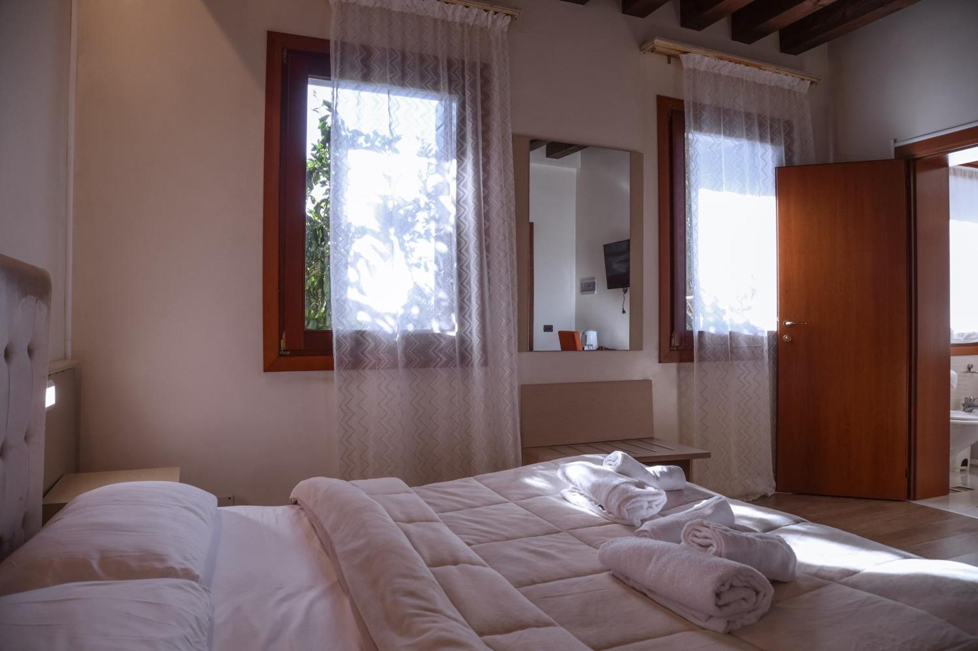 מסטרה Hotel Villa Sara מראה חיצוני תמונה