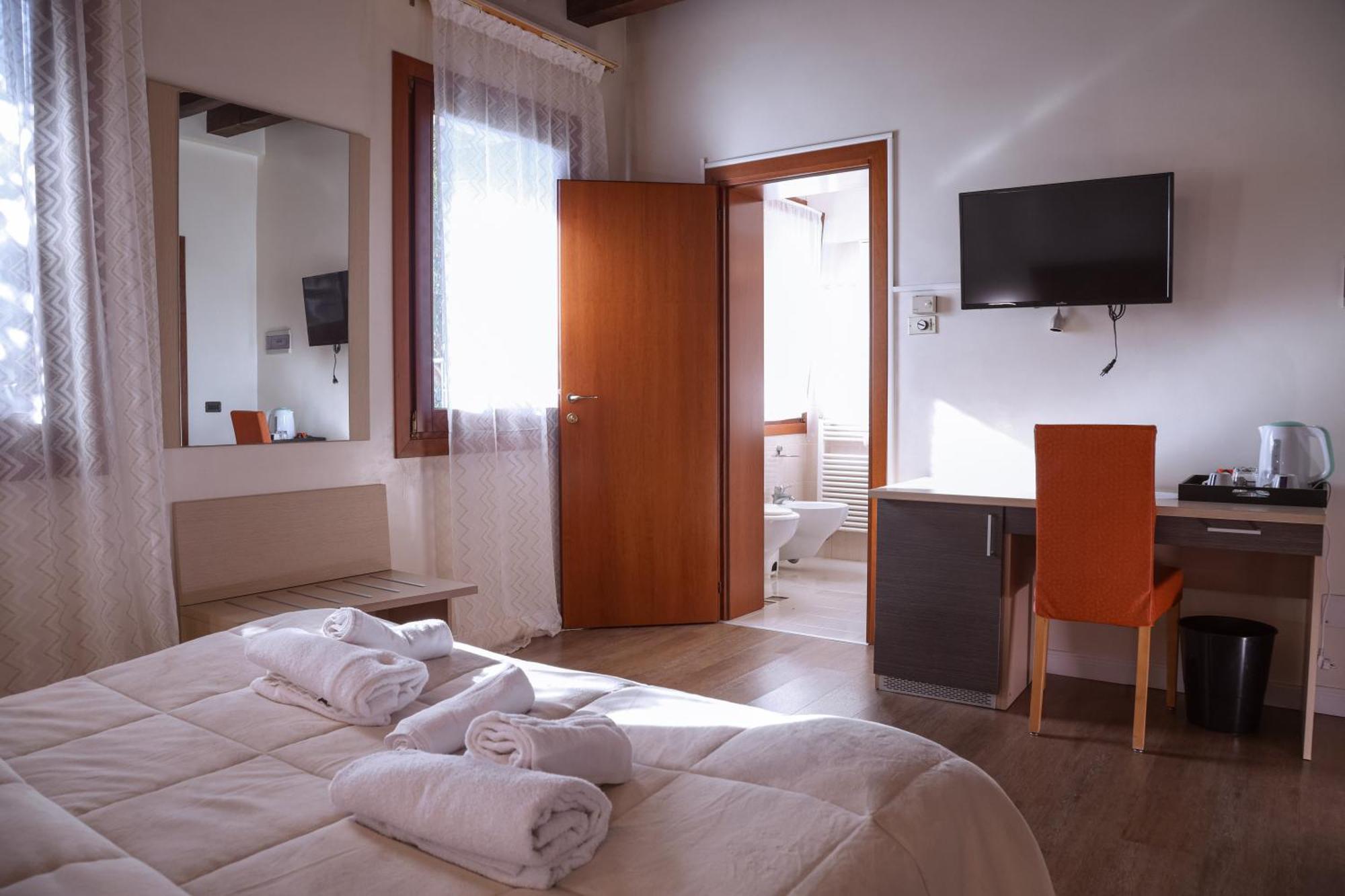 מסטרה Hotel Villa Sara מראה חיצוני תמונה