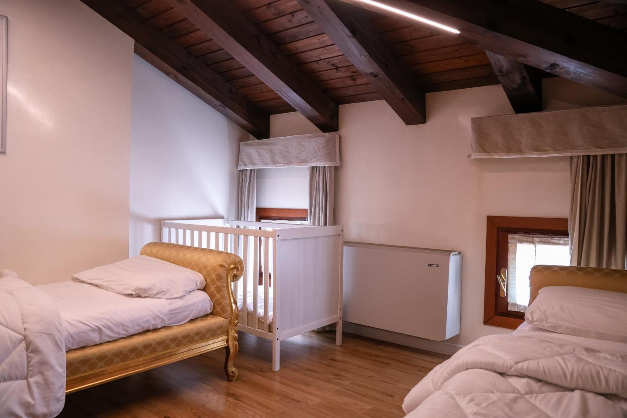 מסטרה Hotel Villa Sara מראה חיצוני תמונה