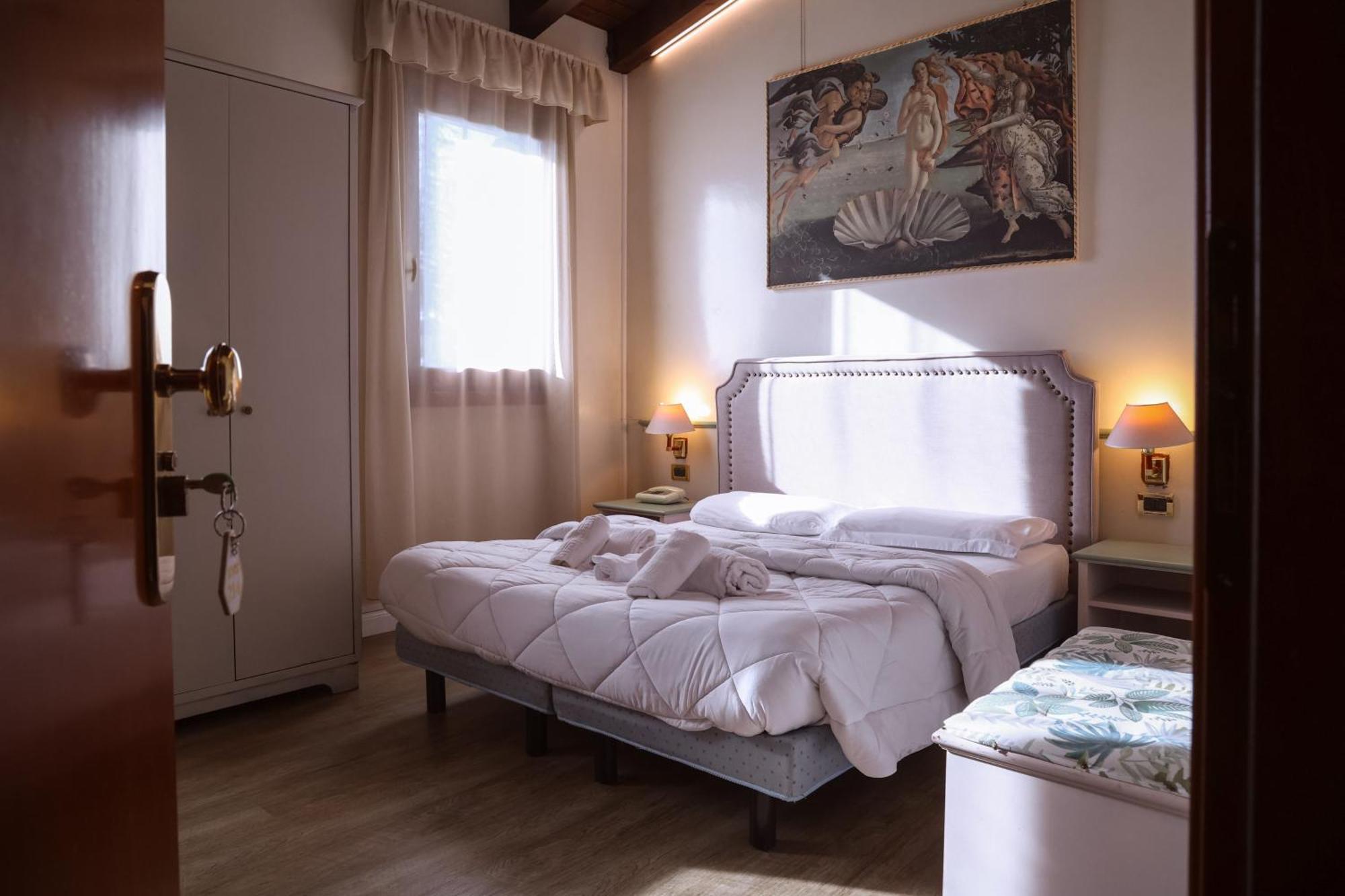 מסטרה Hotel Villa Sara מראה חיצוני תמונה
